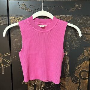 Pink cropped high neck knit shirt